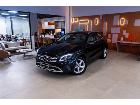 MERCEDES-BENZ GLA 200 1.6 CGI FLEX ADVANCE 7G-DCT